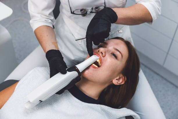 Best Broken or Chipped Tooth Repair in Lochmoor Waterway Estates, FL