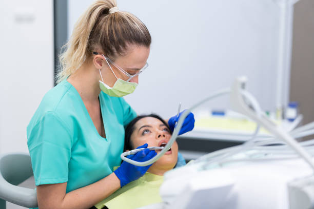 Best Emergency Treatment for Oral Infections in Lochmoor Waterway Estates, FL
